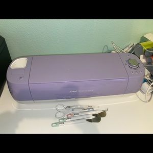 Cricut explore air 2 bundle
